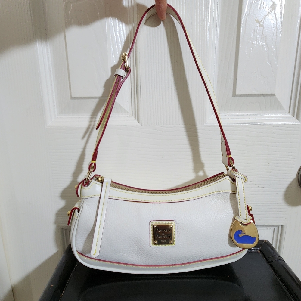 Vintsge Y2K Dooney & Bourke Shoulder Bag Like New
